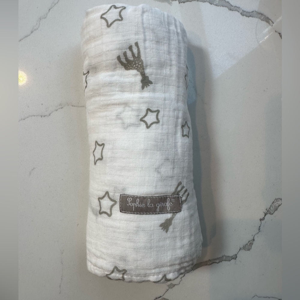 Sophie the Giraffe Cotton Nursing Swaddle Blanket